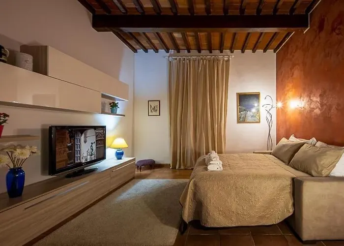 Santa Rosa - Oltrarno *