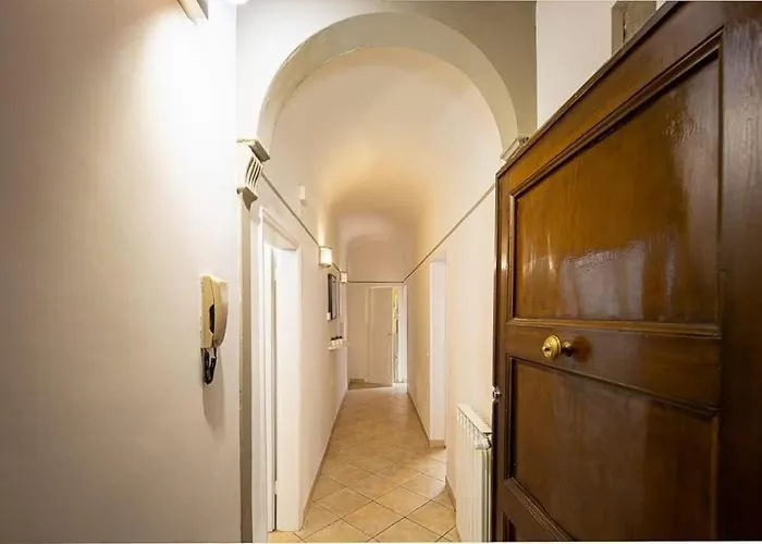 Santa Rosa - Oltrarno Apartment *