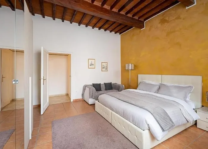 Santa Rosa - Oltrarno Apartment Florence